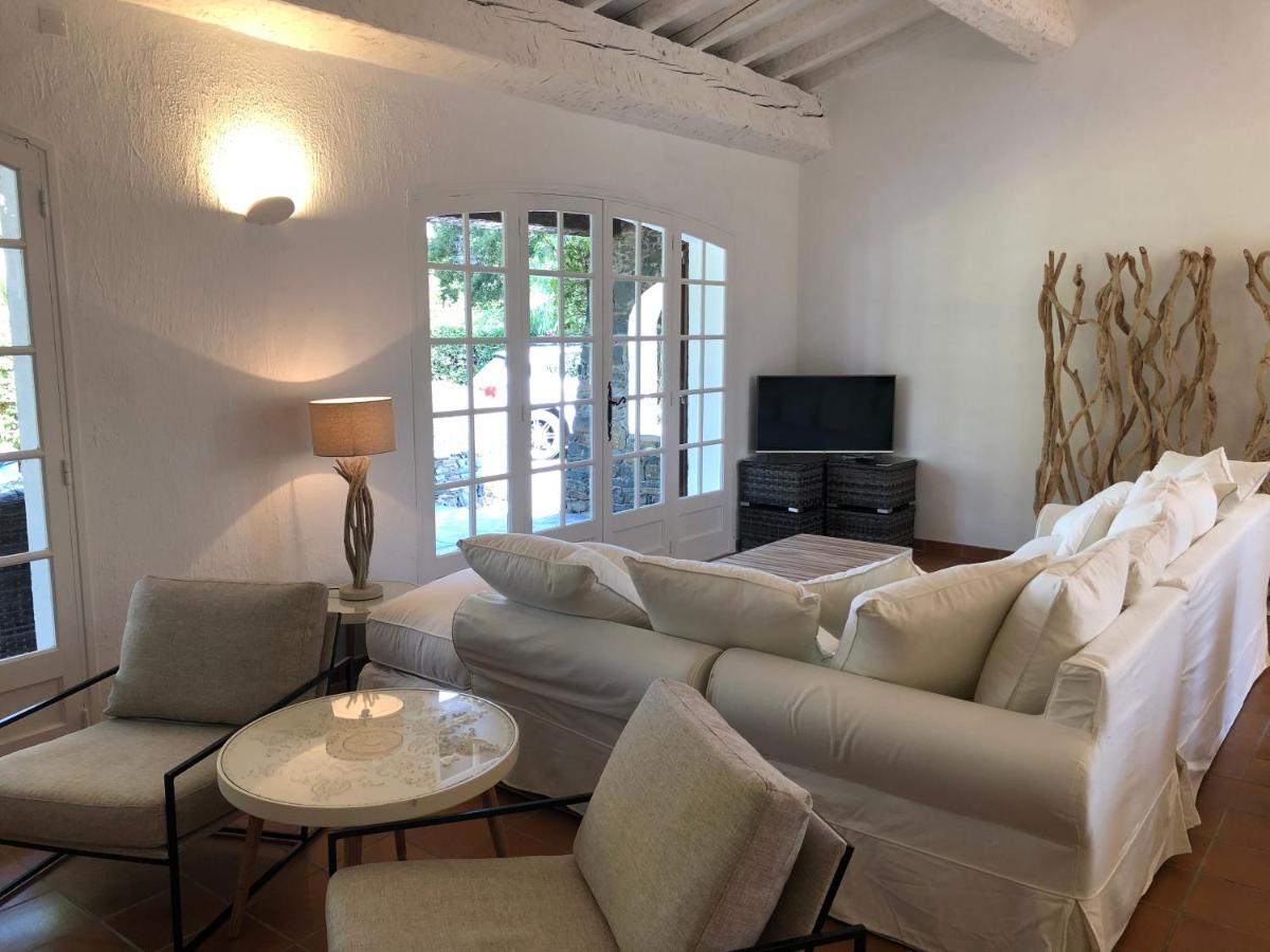 Maison Sous Les Pins Cavalaire-sur-Mer Luaran gambar