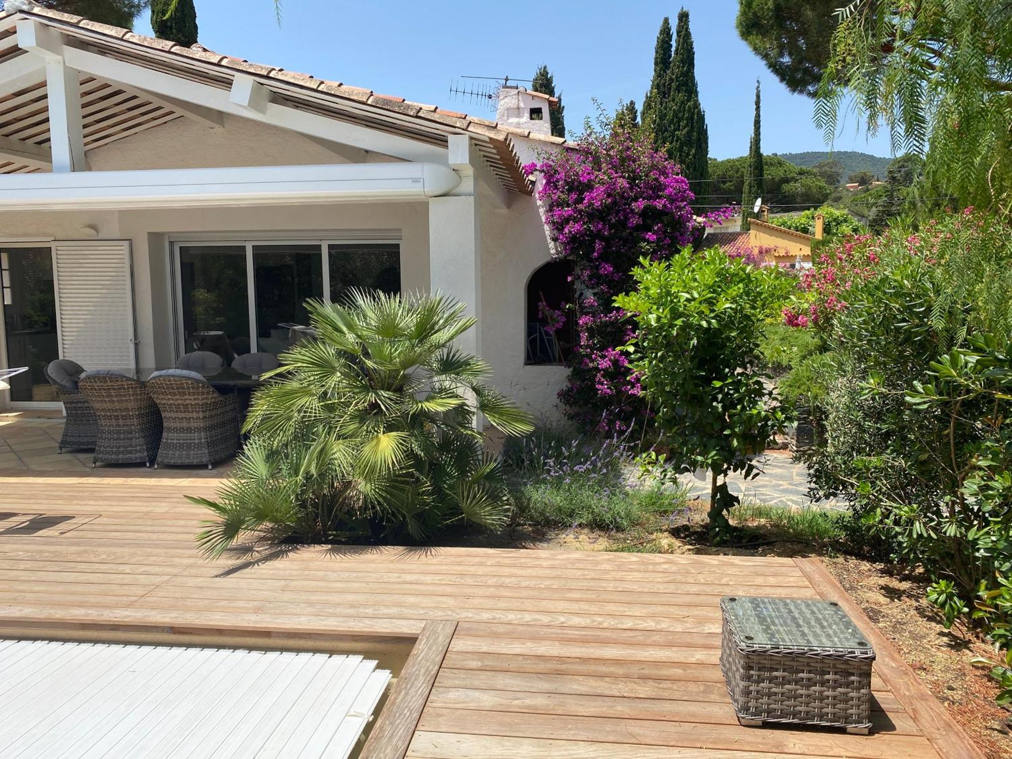 Maison Sous Les Pins Cavalaire-sur-Mer Luaran gambar